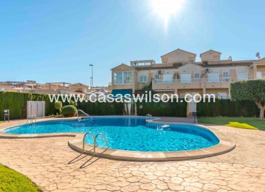 Adosado - Venta - Torrevieja - Nueva Torrevieja