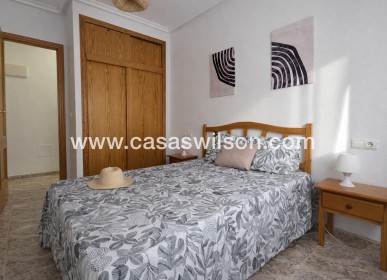 Apartamento - Venta - Torrevieja - Centro - Muelle Pesquero
