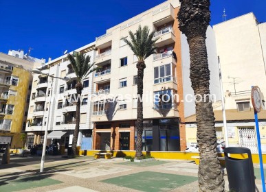 Apartment - Sale - Torrevieja - Centro
