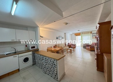 Apartment - Sale - Torrevieja - Centro