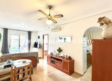 Apartment - Sale - Torrevieja - Playa del Cura