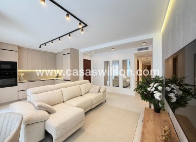 Apartment - Sale - Torrevieja - Playa del Cura