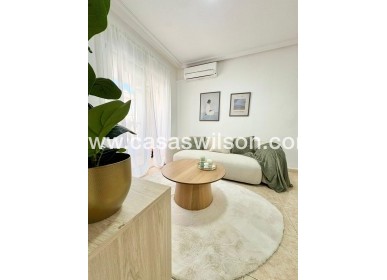 Apartment - Sale - Torrevieja - Torrevieja