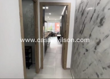 Appartement - Sale - Benidorm - Costa Blanca