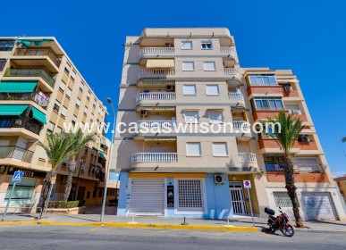 Appartement - Sale - Guardamar del Segura - Pueblo