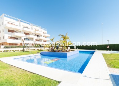 Appartement - Sale - Orihuela Costa - Dehesa de campoamor