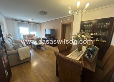 Appartement - Sale - Torrevieja - Centro