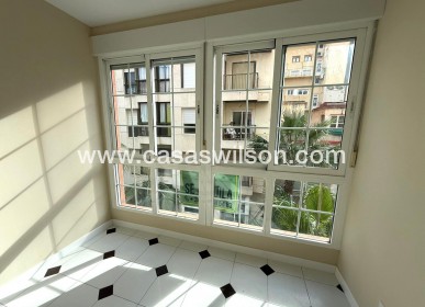 Appartement - Sale - Torrevieja - Centro