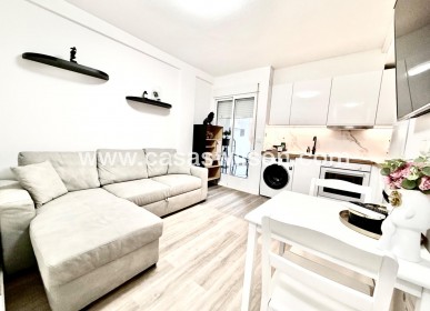 Appartement - Sale - Torrevieja - La Mata pueblo