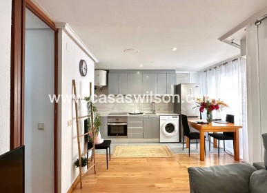 Appartement - Sale - Torrevieja - Torrevieja