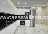 Bestaande bouw - Appartement - Torrevieja - Estacion De Autobuses