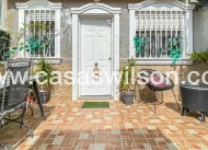 Bestaande bouw - Bungalow - Torrevieja - La Siesta - El Salado -  Torreta
