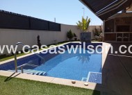 Bestaande bouw - Villa - Daya Nueva