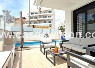 Bestaande bouw - Villa - Orihuela Costa - Villamartín