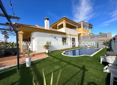 Chalet - Venta - Orihuela - Urbanización Entre Naranjos Vistabella 