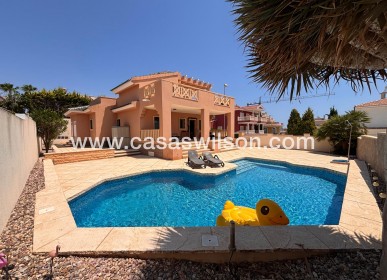 Chalet - Venta - Urbanización Ciudad Quesada - Urbanización Ciudad Quesada