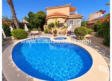 Chalet - Venta - Urbanización Ciudad Quesada - Urbanización Ciudad Quesada