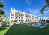 Sale - Apartment / Flat * - Orihuela Costa - Villamartín *