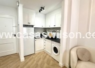 Sale - Apartment - Torrevieja - Centro