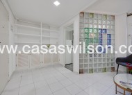 Sale - Apartment - Torrevieja - Centro