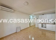 Sale - Apartment - Torrevieja - Centro
