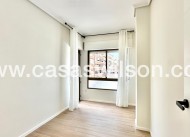 Sale - Apartment - Torrevieja - Centro