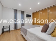 Sale - Apartment - Torrevieja - Centro