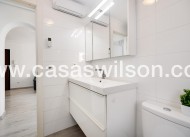 Sale - Bungalow - Torrevieja - Aguas Nuevas