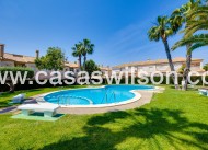 Sale - Bungalow - Torrevieja - Aguas Nuevas