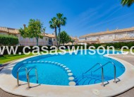 Sale - Bungalow - Torrevieja - Aguas Nuevas