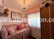 Sale - Bungalow - Torrevieja - Aguas Nuevas