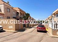 Sale - Bungalow - Torrevieja - Costa Blanca