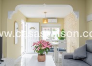 Sale - Bungalow - Torrevieja - Torretas