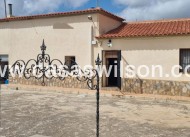 Sale - Country Property/Finca - Hondón de las Nieves - Inland