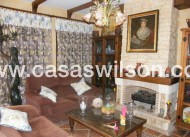 Sale - Townhouse - Daya Nueva