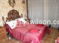 Sale - Townhouse - Daya Nueva