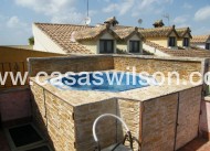 Sale - Townhouse - Daya Nueva