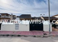 Sale - Townhouse - Daya Nueva