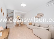 Sale - Townhouse - La Florida - Inland