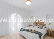 Sale - Townhouse - La Florida - Inland