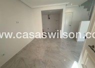 Sale - Townhouse - Torrevieja - Aguas Nuevas