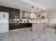 Sale - Townhouse - Torrevieja - Centro