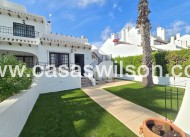 Sale - Townhouse * - Villamartin * - Los Dolses *