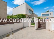 Sale - Villa - Orihuela - Vistabella Golf