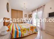Sale - Villa - Torrevieja - Aguas Nuevas