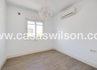 Sale - Villa - Torrevieja - Aguas Nuevas