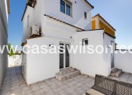 Sale - Villa - Torrevieja - Aguas Nuevas
