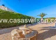 Sale - Villa - Torrevieja - La Siesta