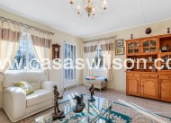 Sale - Villa - Torrevieja - La Siesta