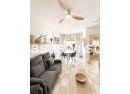 Sale - Villa - Torrevieja - Nueva Torrevieja - Aguas Nuevas